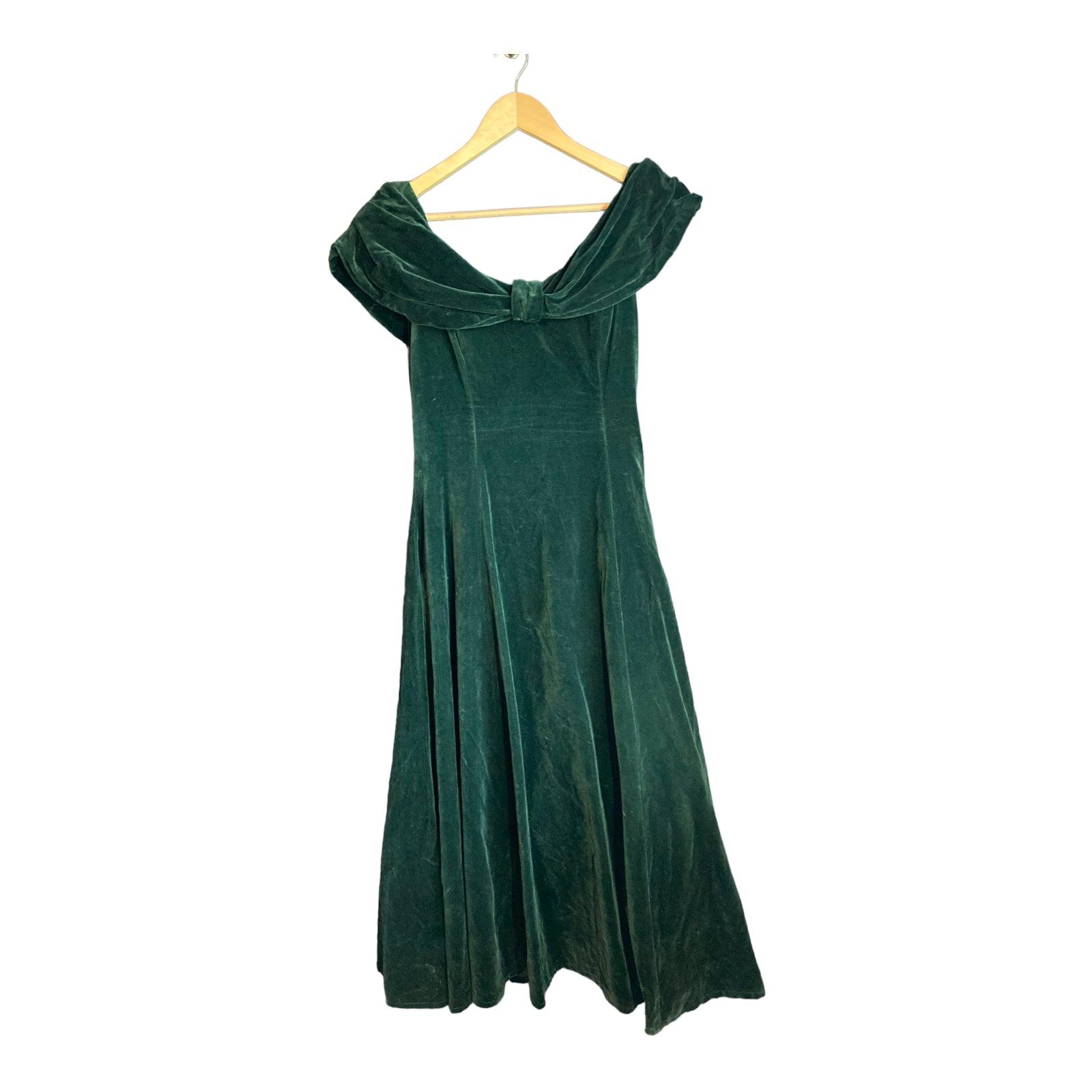 Green velvet dress monsoon hotsell