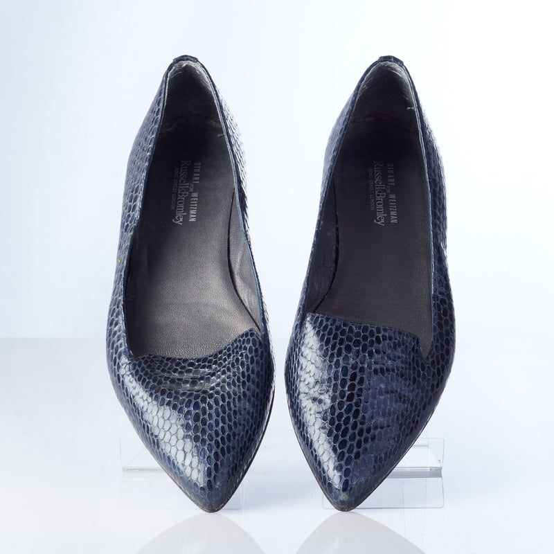 Stuart weitzman flat shoes online