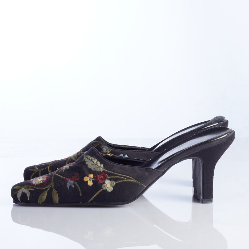 Roberto Vianni Mules Black with Colourful Floral Embroidery Size 39